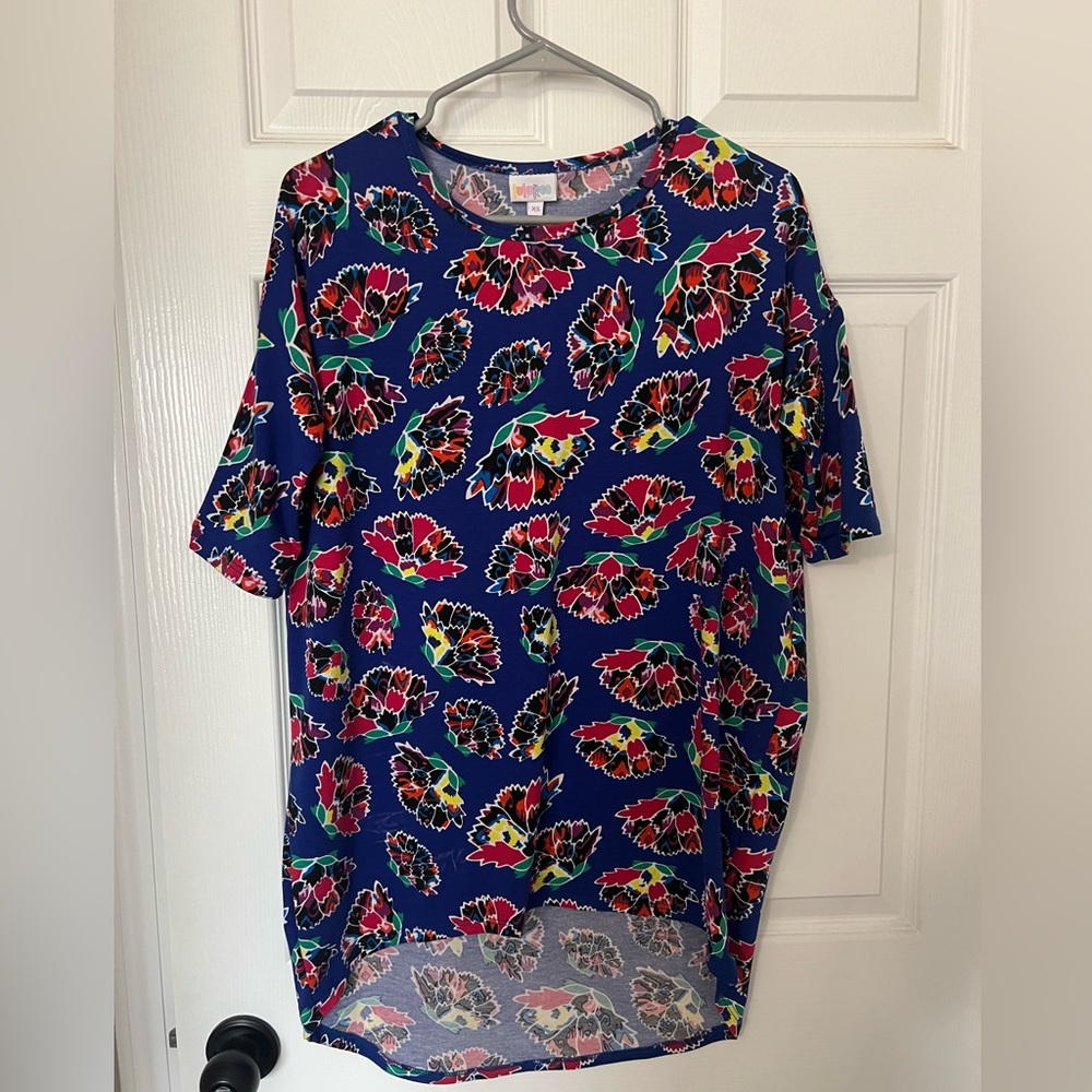 LuLaRoe XS shirt